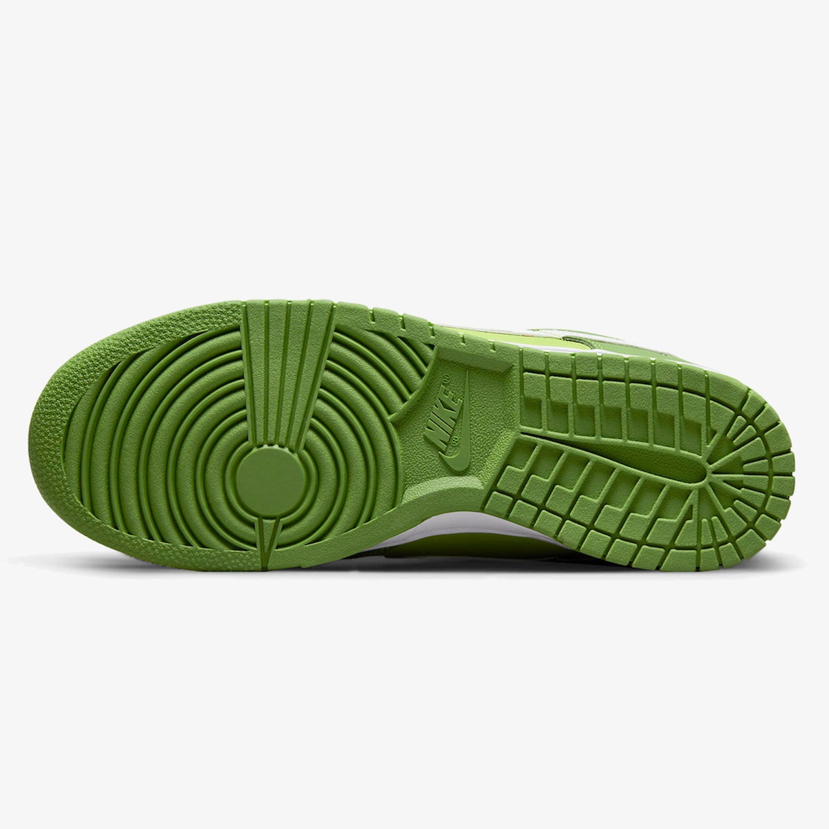 Nike Dunk Low 'Chlorophyll' - Image 6