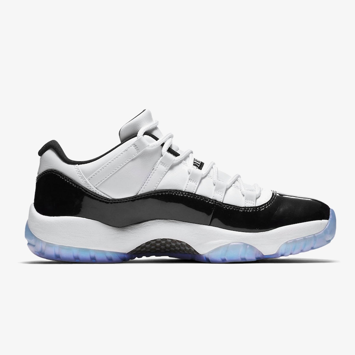 Air Jordan 11 Retro Low 'Emerald' - Image 2