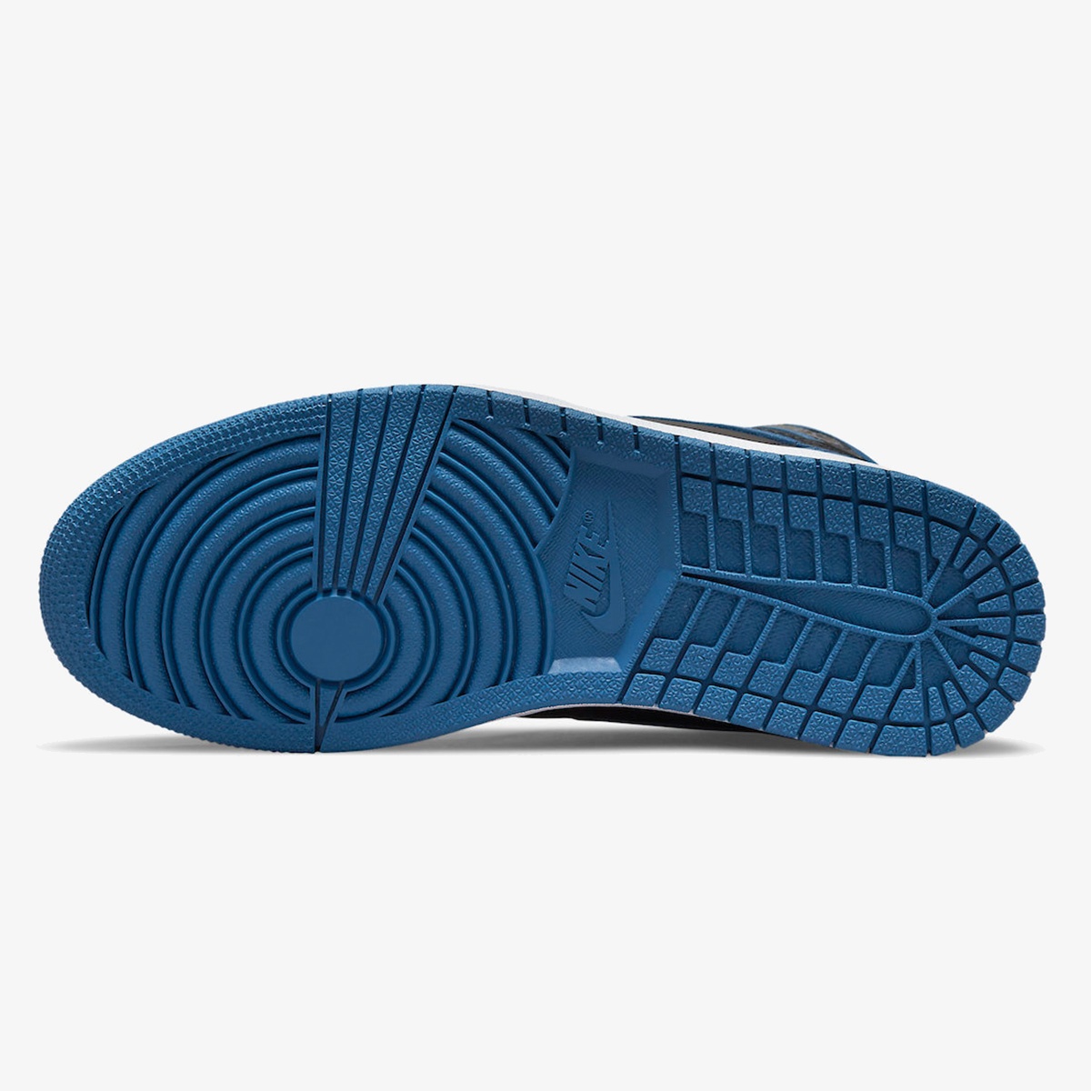 Air Jordan 1 Retro High OG 'Dark Marina Blue' - Image 6