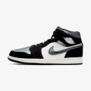 Air Jordan 1 Mid SE 'Satin Smoke Grey'