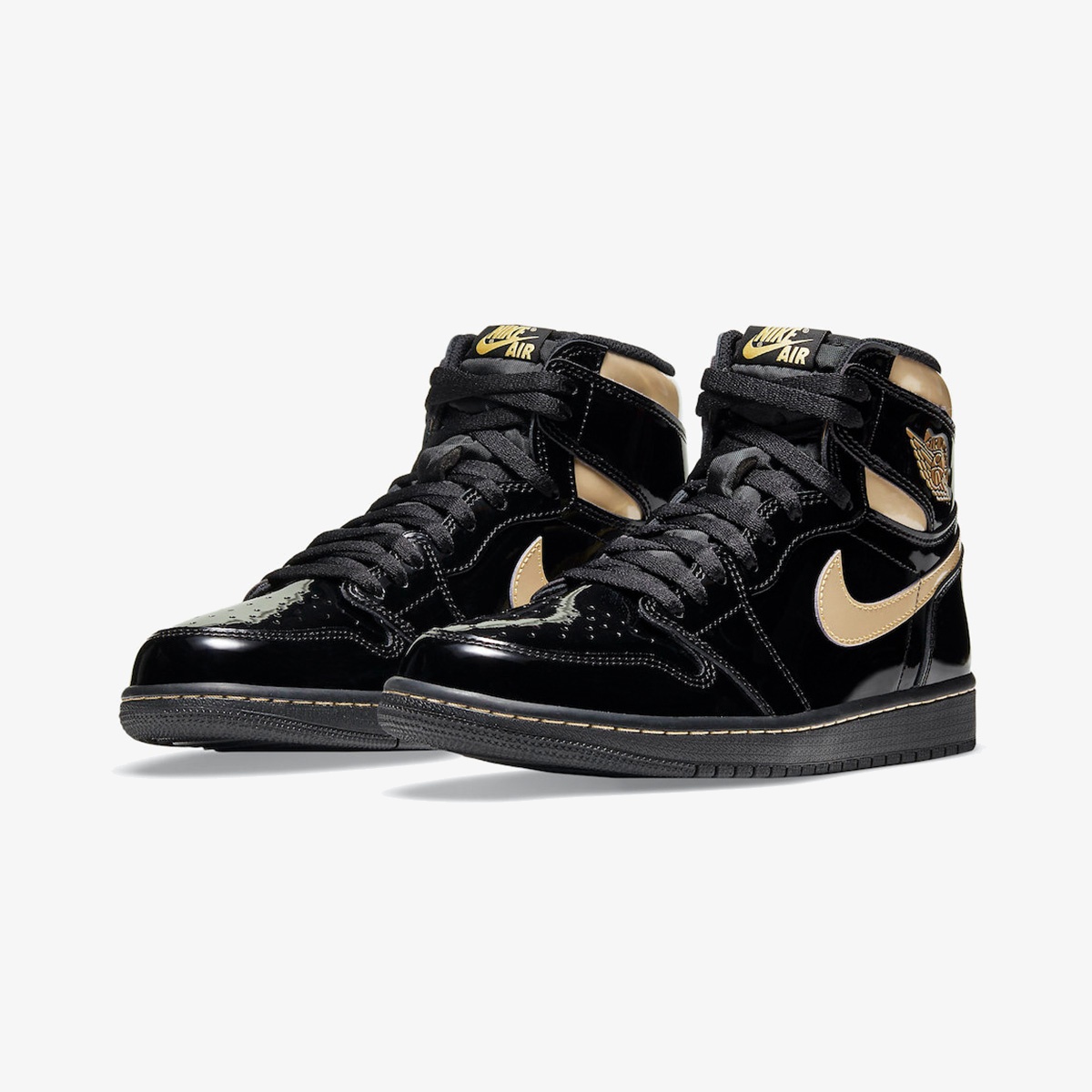Air Jordan 1 Retro High OG 'Black Metallic Gold' - Image 3