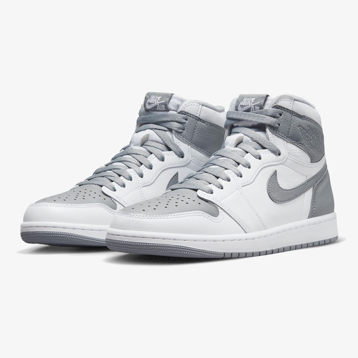 Air Jordan 1 Retro High OG 'Stealth' - Image 3