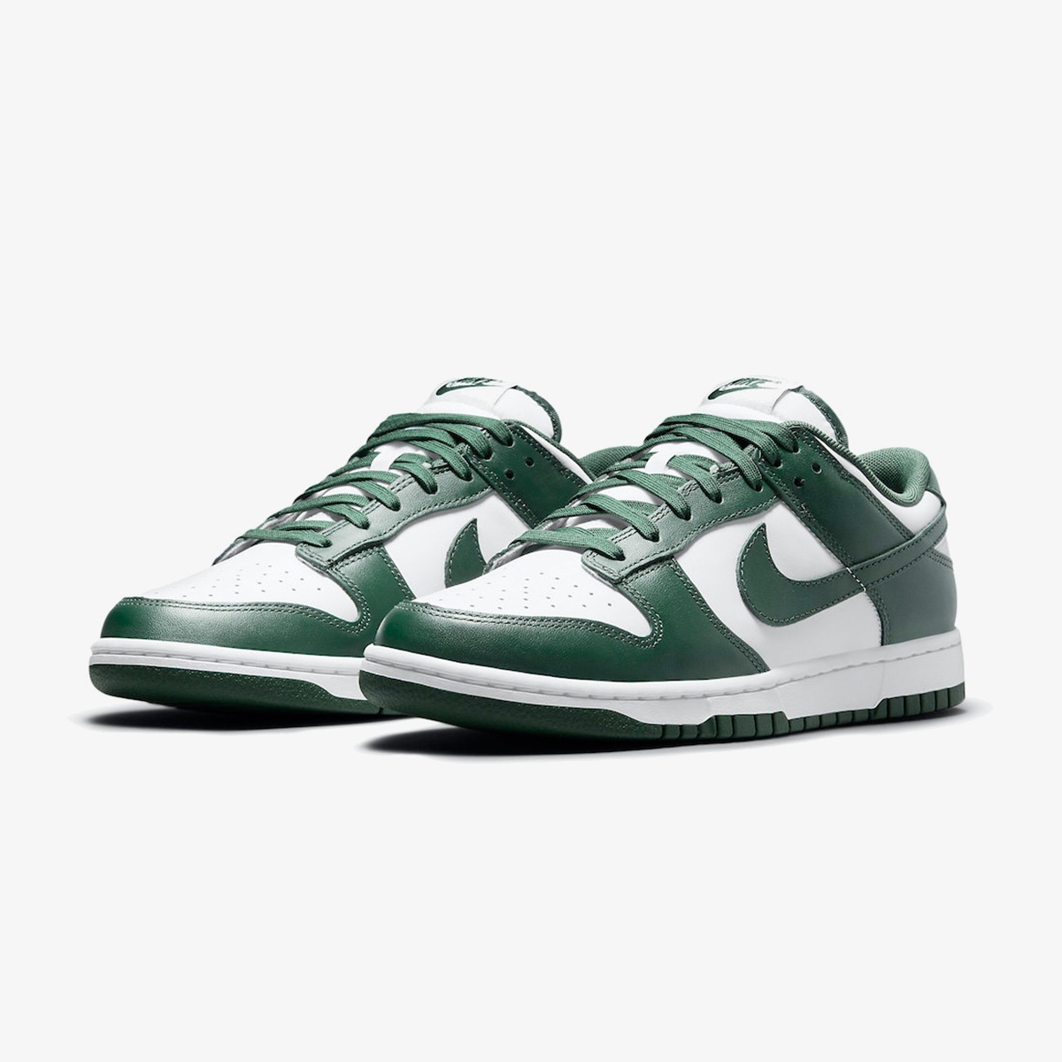 Nike Dunk Low 'Michigan State' - Image 3