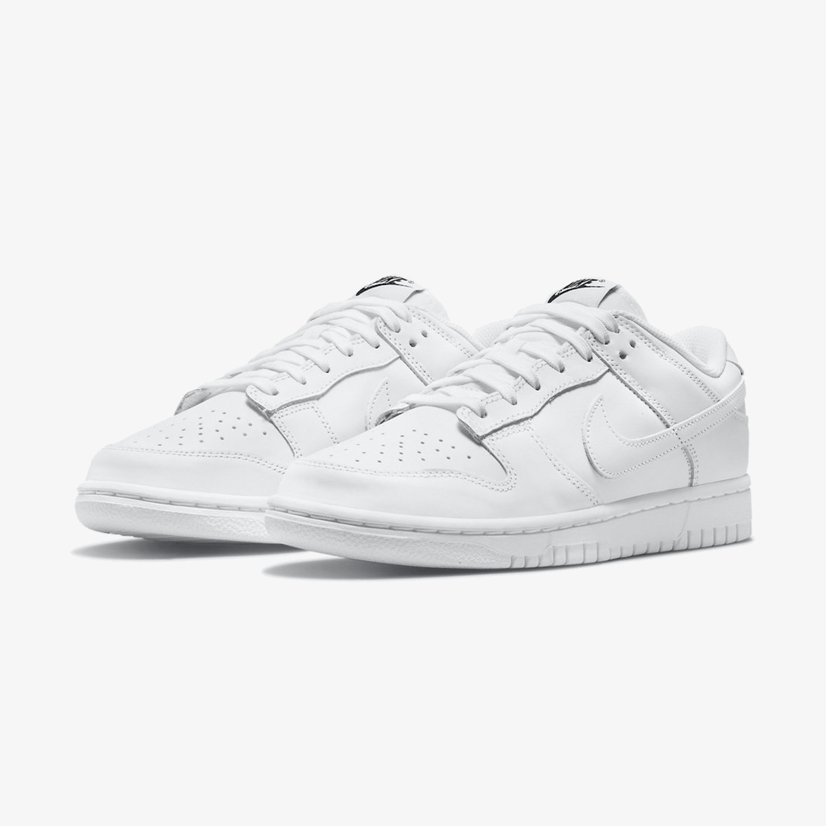 Wmns Nike Dunk Low 'Triple White' - Image 3