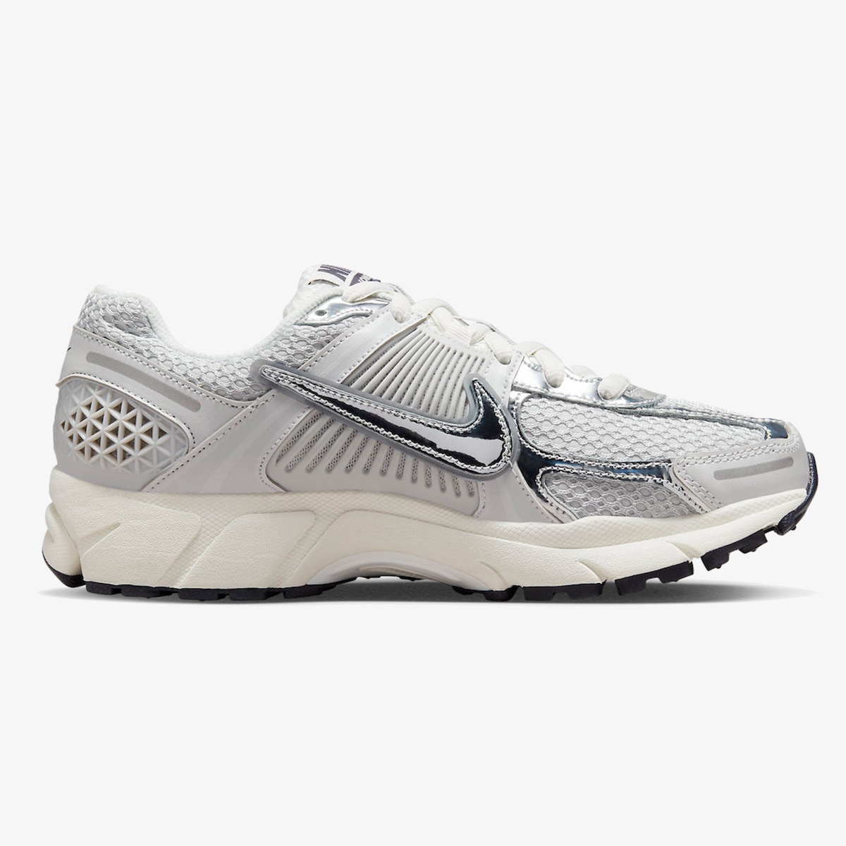 Wmns Nike Air Zoom Vomero 5 'Photon Dust Metallic Silver' - Image 2