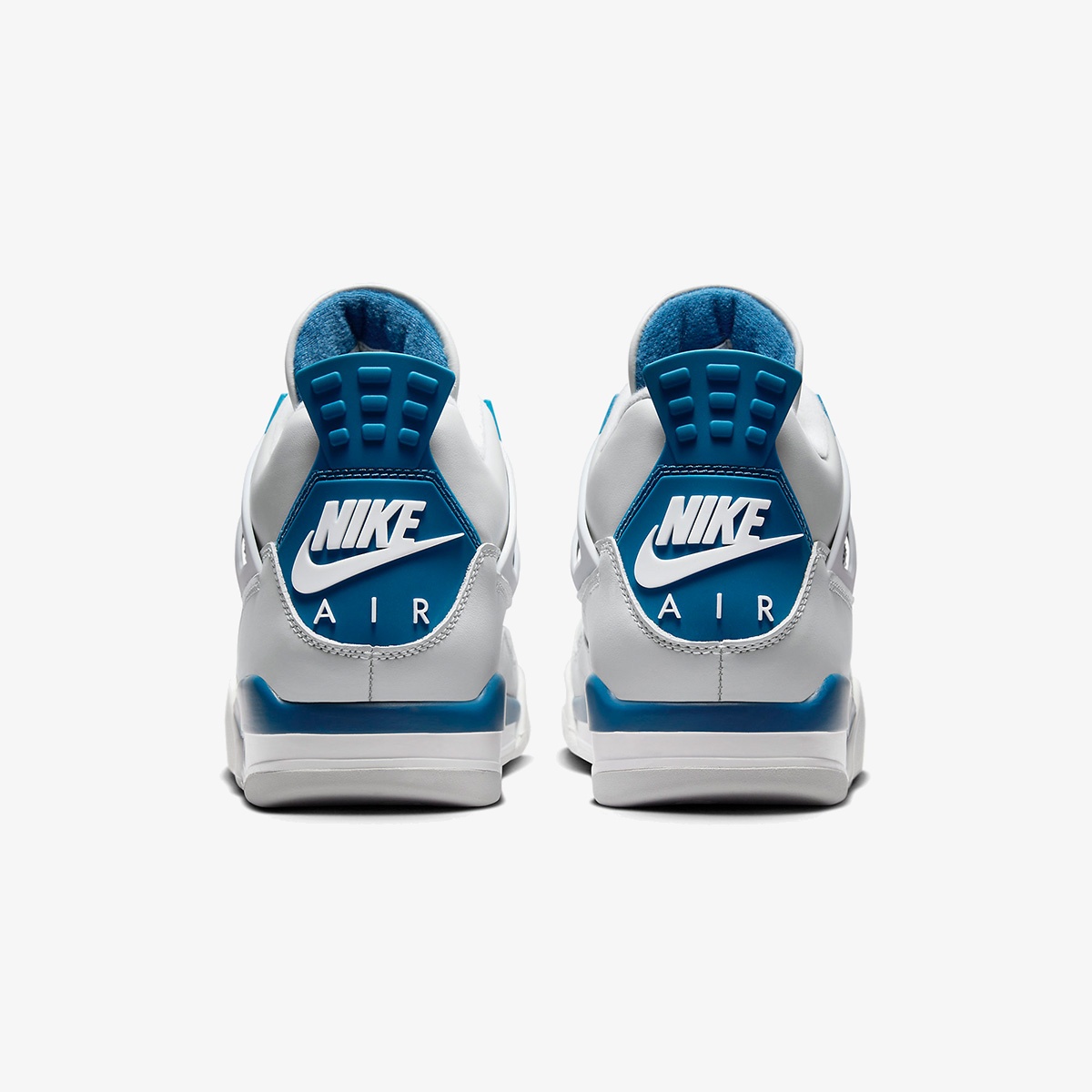 Air Jordan 4 Retro 'Military Blue' 2024 - Image 5