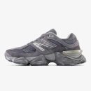 nb 9060 magnet - New Balance Magnet sneaker with layered grey mesh, suede overlays, and silver N logo