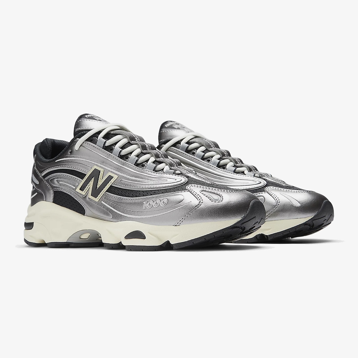 metallic runner sneaker - Side product view