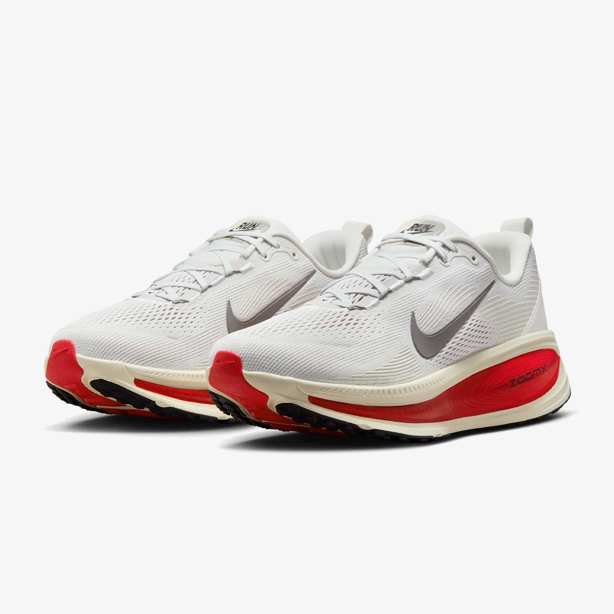 nike cushioned runner - Side product view