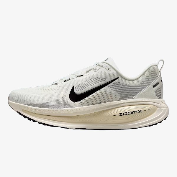 vomero 18 coconut milk - Coconut Milk Vomero 18 sneaker with Summit White mesh and black accents
