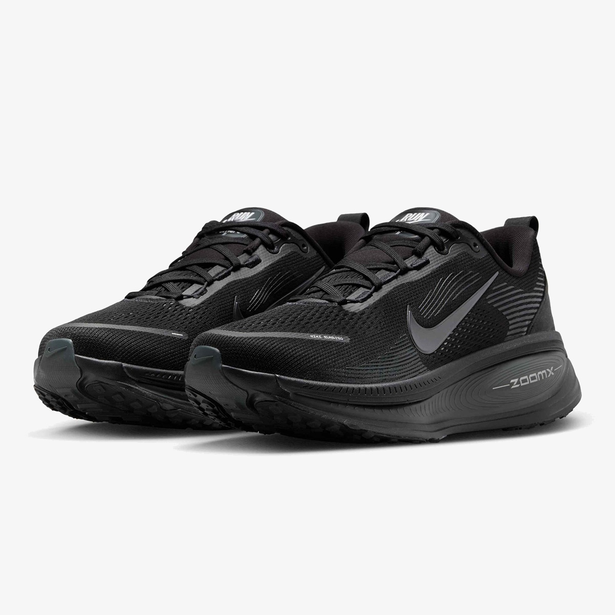 nike cushioned sneaker - Side product view
