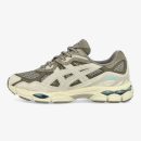 Steeple Grey and Cream Gel-NYC sneaker with layered retro running panels